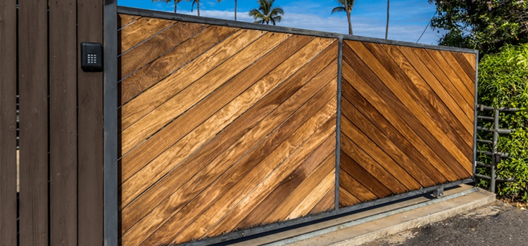 Residential Wood Gate Repair Company in Cypress, CA